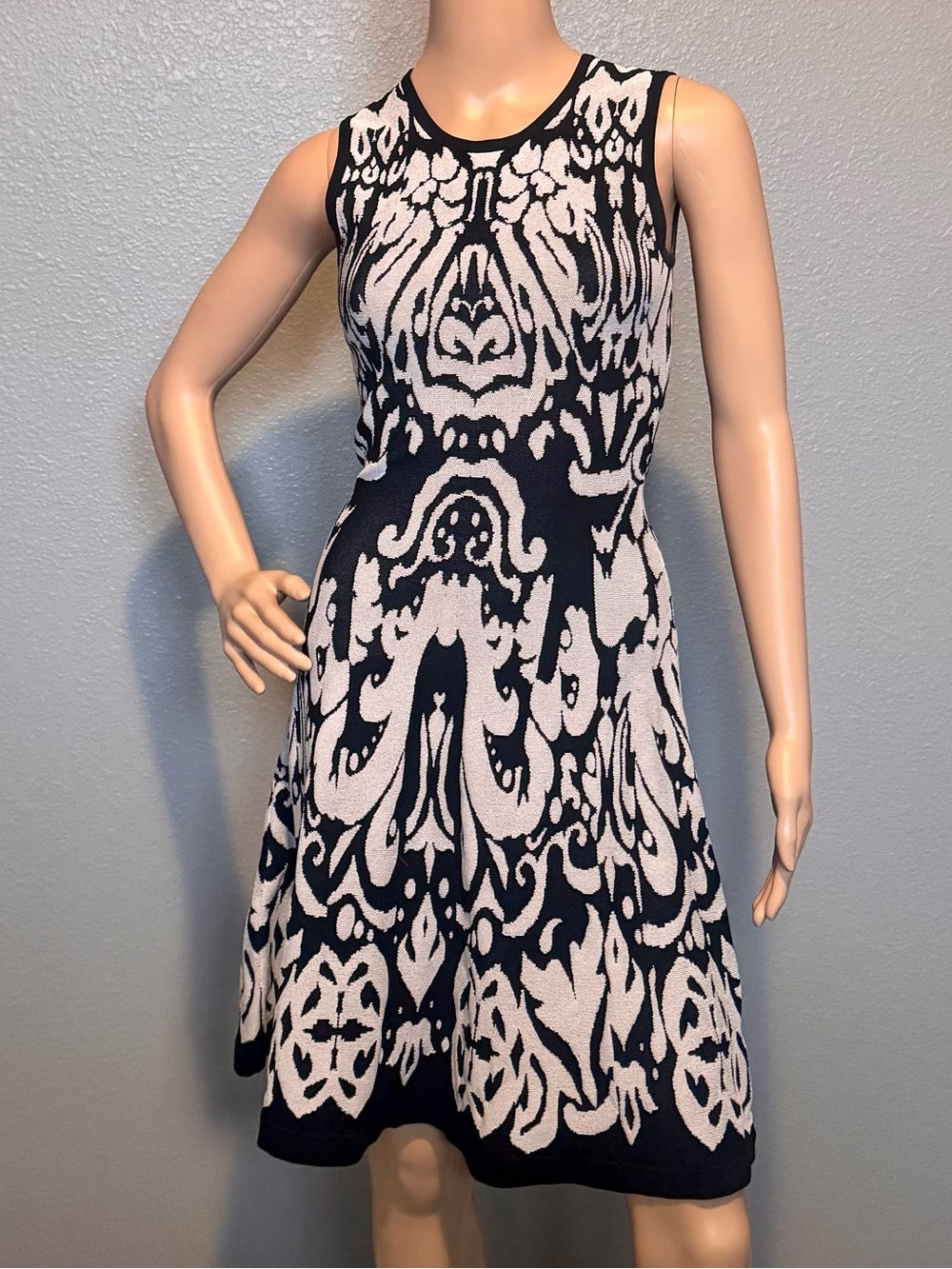 Shoshanna Black and White Short Knit Sleeveless Dress Size S